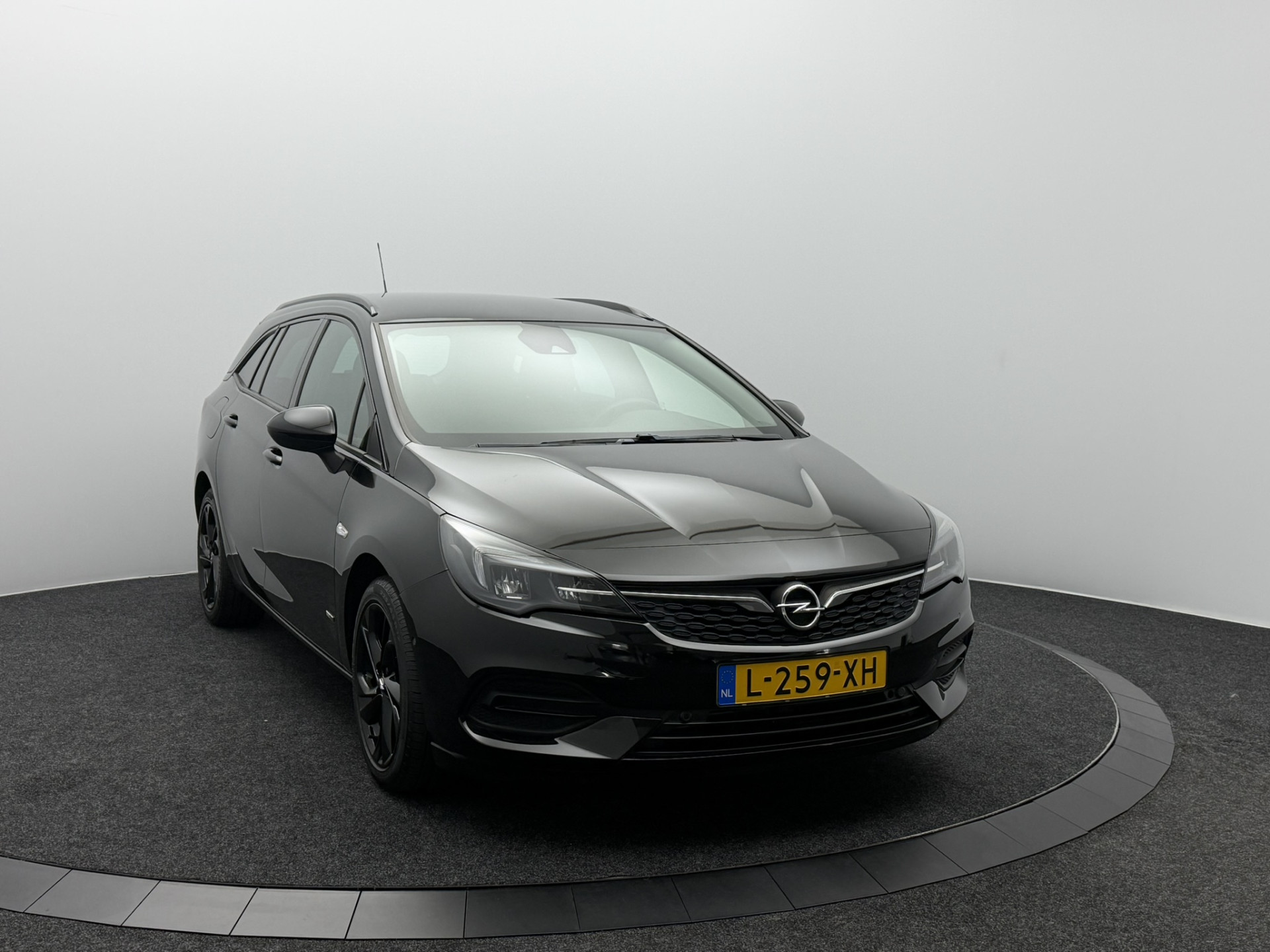 Foto van Opel Astra Sports Tourer+