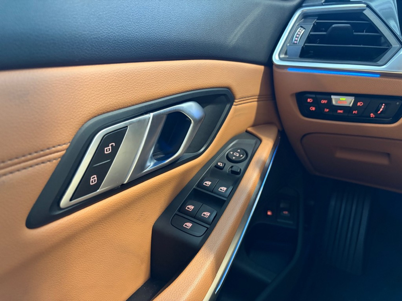 Foto van BMW 330e