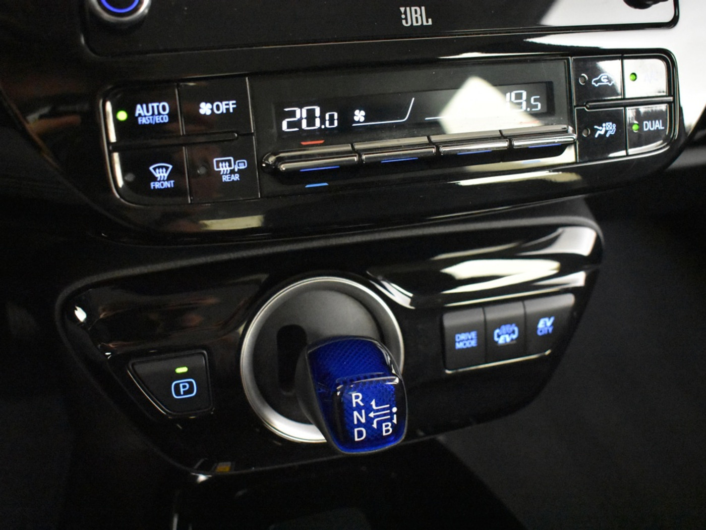 Foto van Toyota Toyota Prius PHV