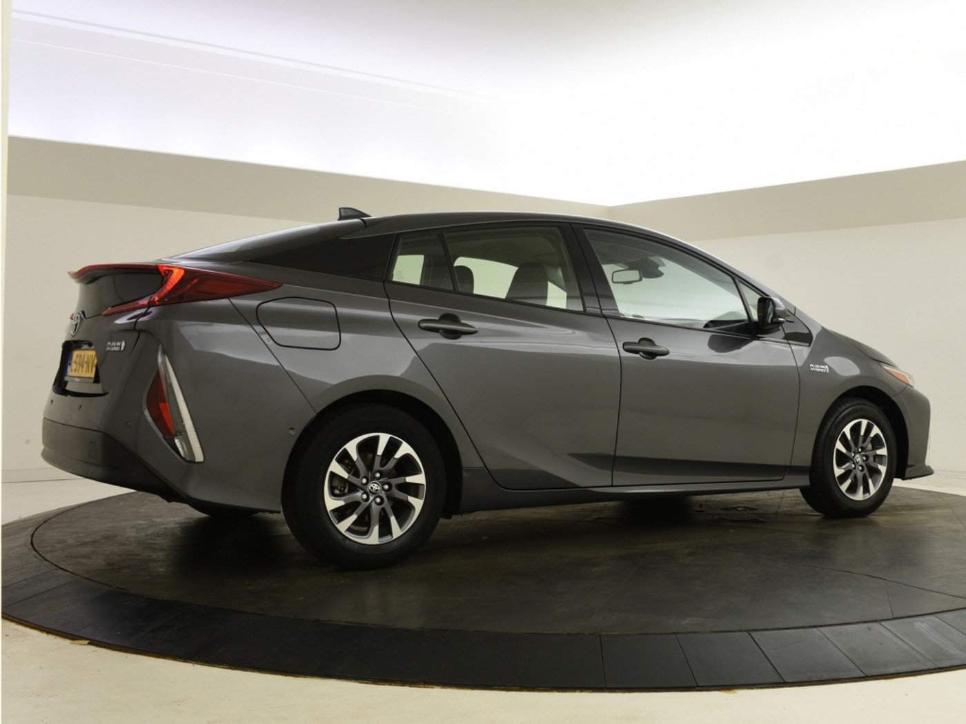 Foto van Toyota Toyota Prius PHV