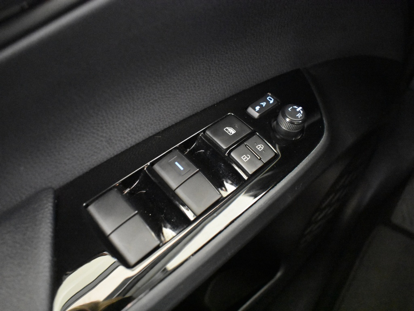 Foto van Toyota Toyota Prius PHV