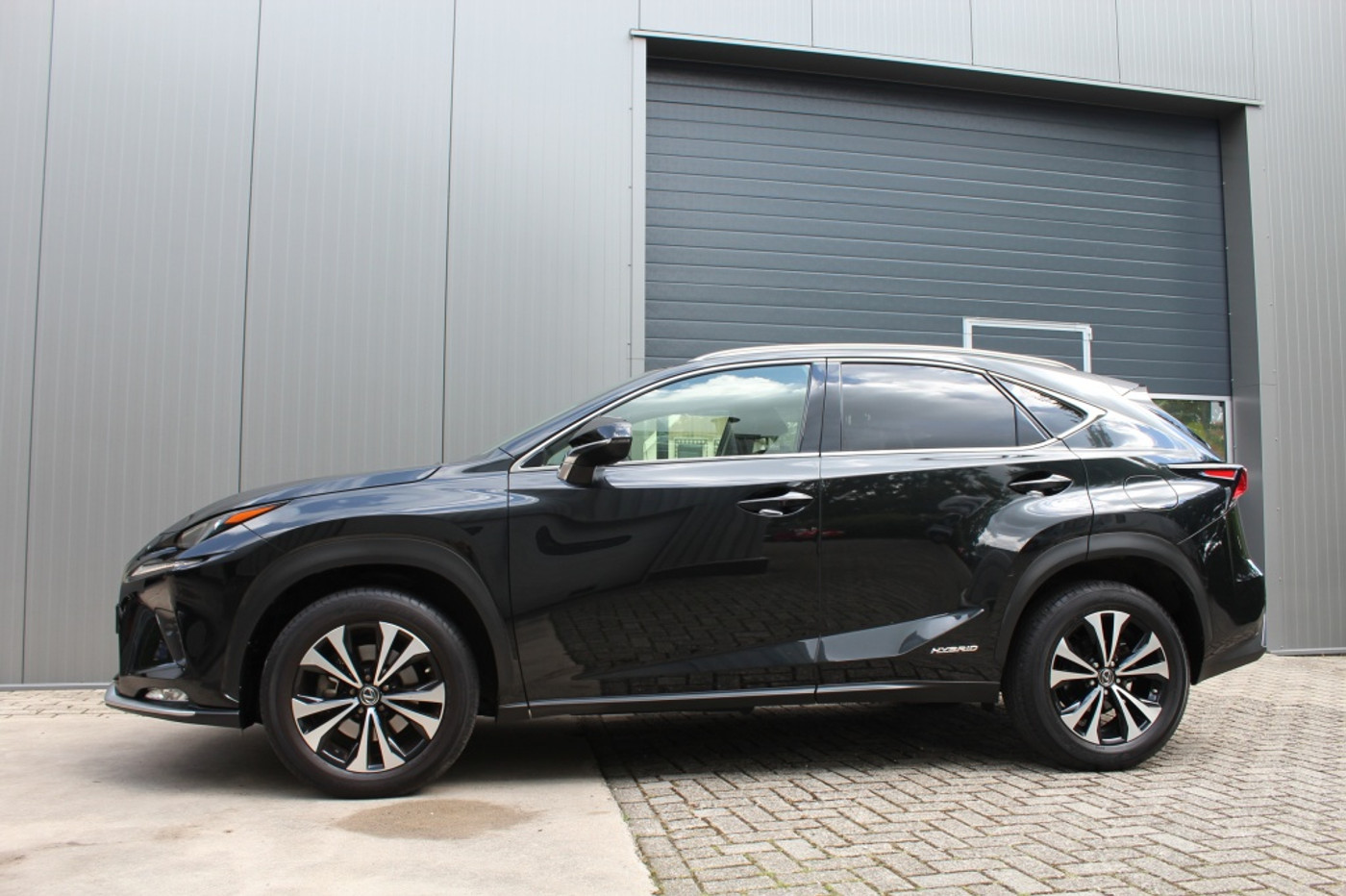 Foto van Lexus Lexus Nx300h