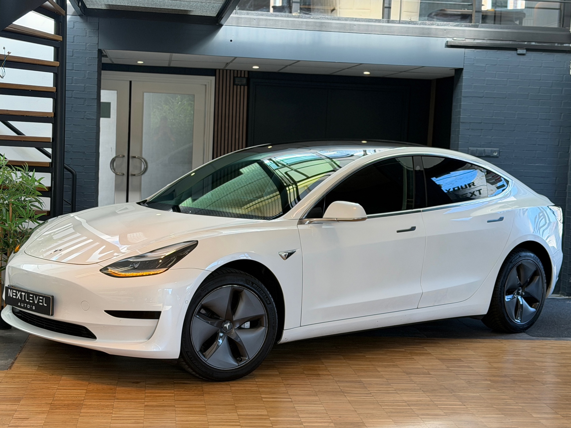 Tesla Model 3 Standard RWD Plus 60 kWh 2019 - voorkant