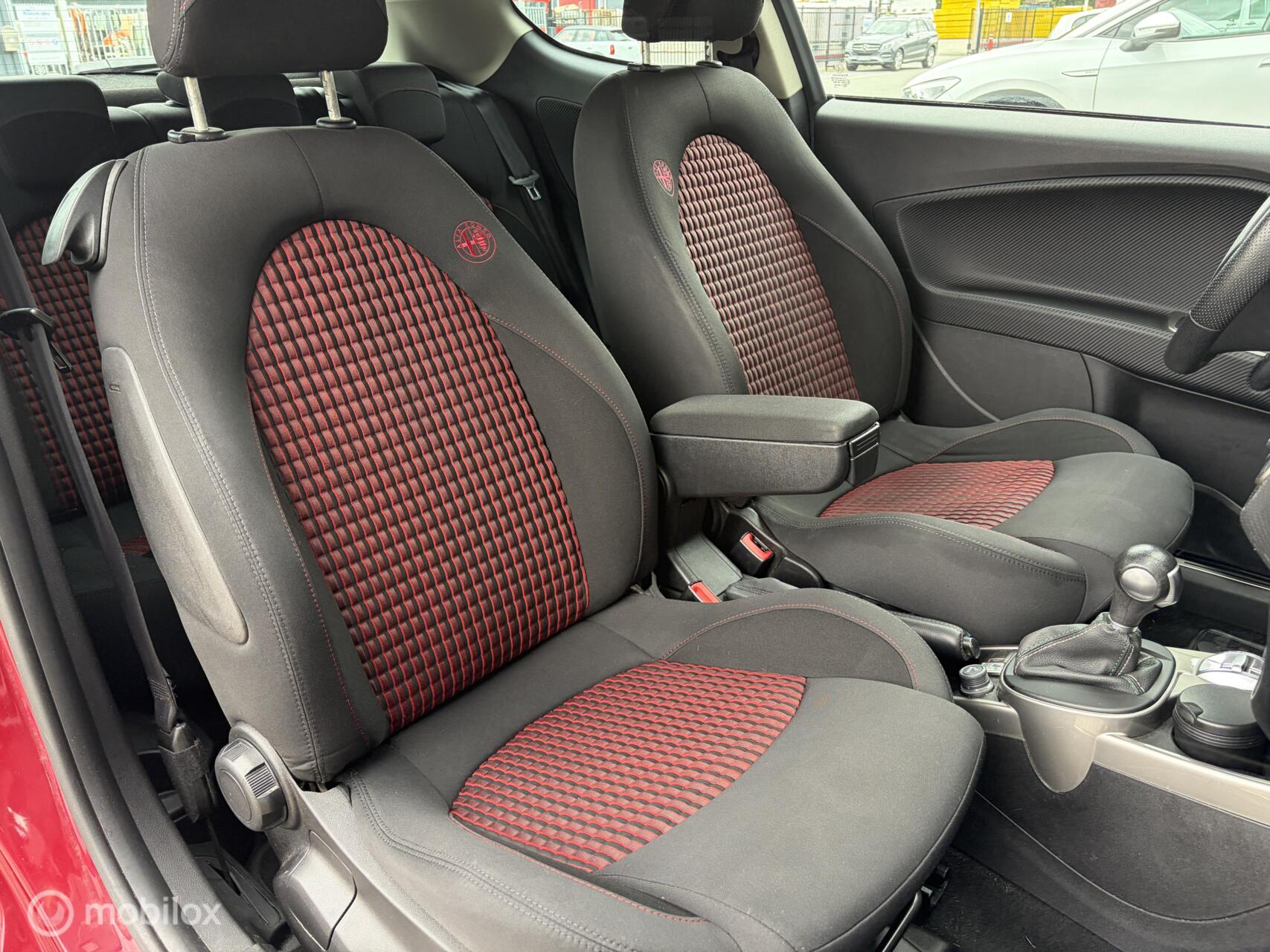 Foto van Alfa Romeo Alfa Mito