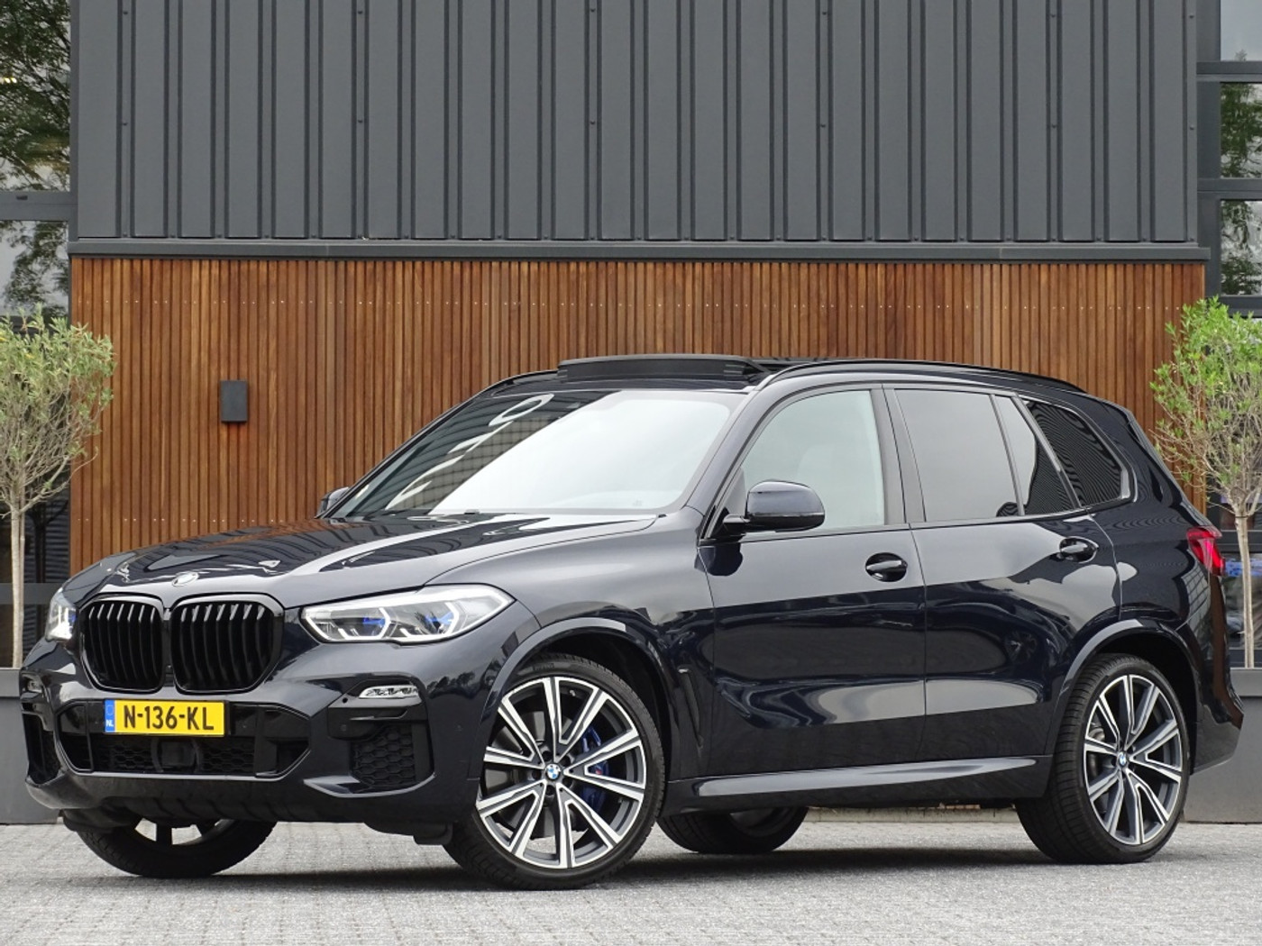 BMW X5 Xdrive40i 40i 341PK X-Drive / M-Sport / pano / Harman Kardon / Laser 2019 - voorkant