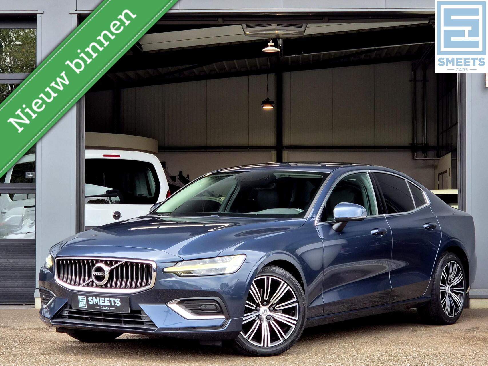 Volvo S60 2.0 B4 Mild Hybrid Inscription | Memory | Camera | Leder | Stoelverwarming | Trekhaak | NAP | NL Auto | BTW 2021 - voorkant