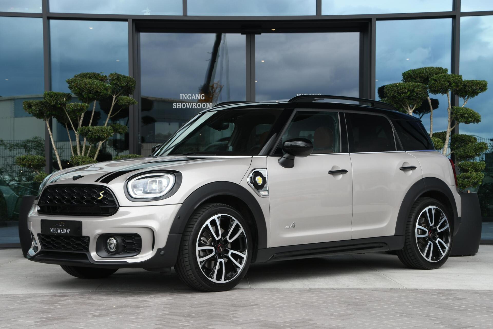 Mini Countryman Cooper Se All4 1.5 Cooper S E ALL4 John Cooper Works PANO | LEDER 2022 - voorkant