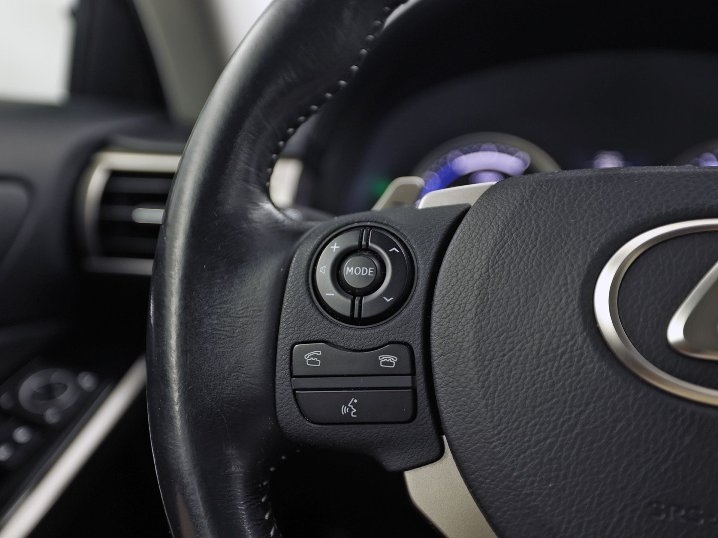 Foto van Lexus Lexus Is300h