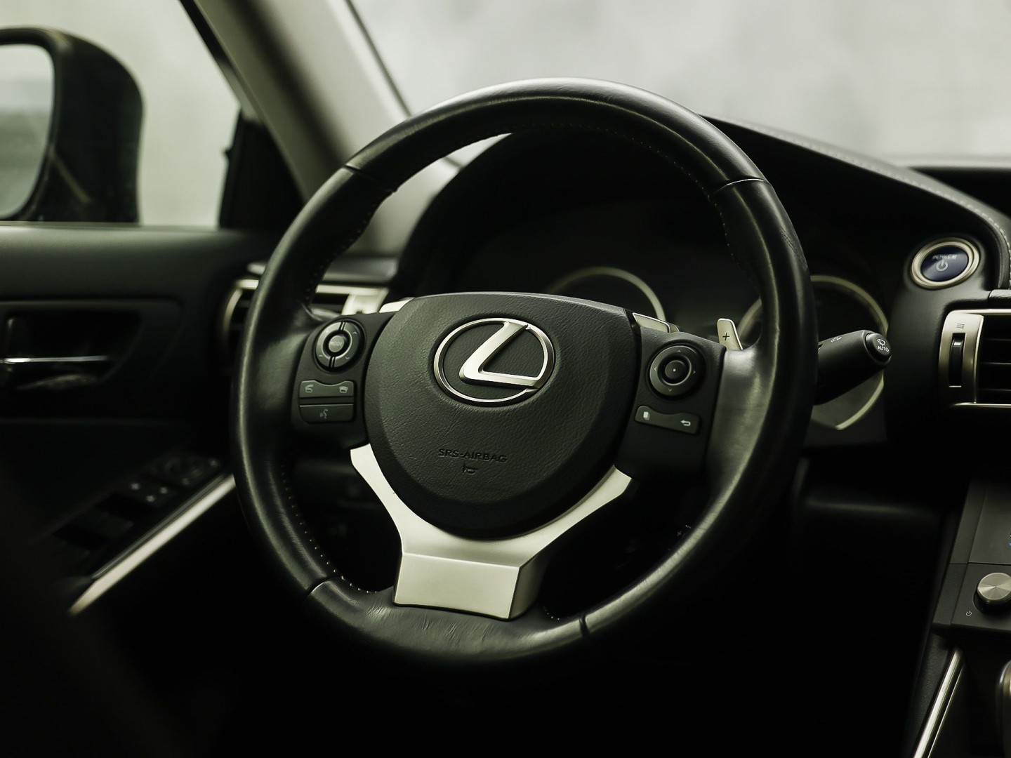 Foto van Lexus Lexus Is300h