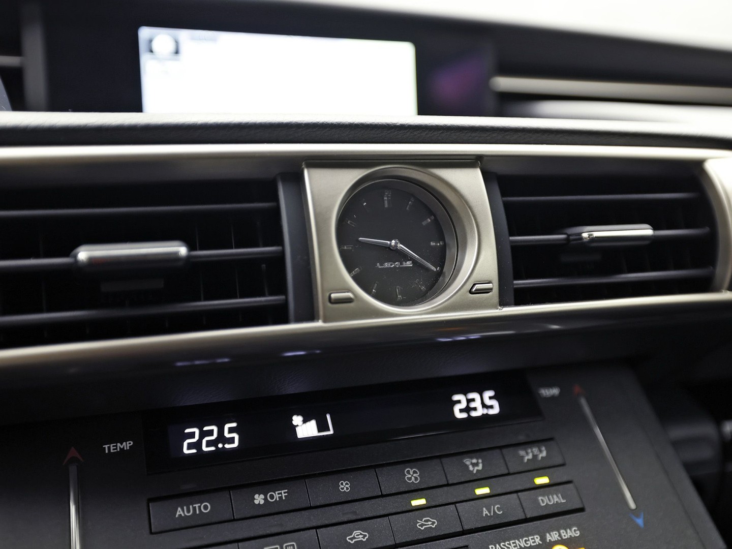 Foto van Lexus Lexus Is300h