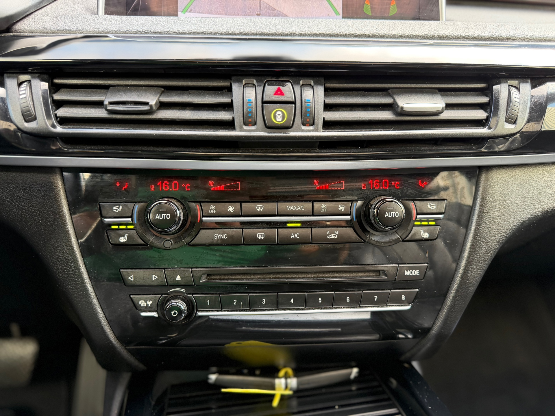 Foto van BMW X5 Xdrive40e