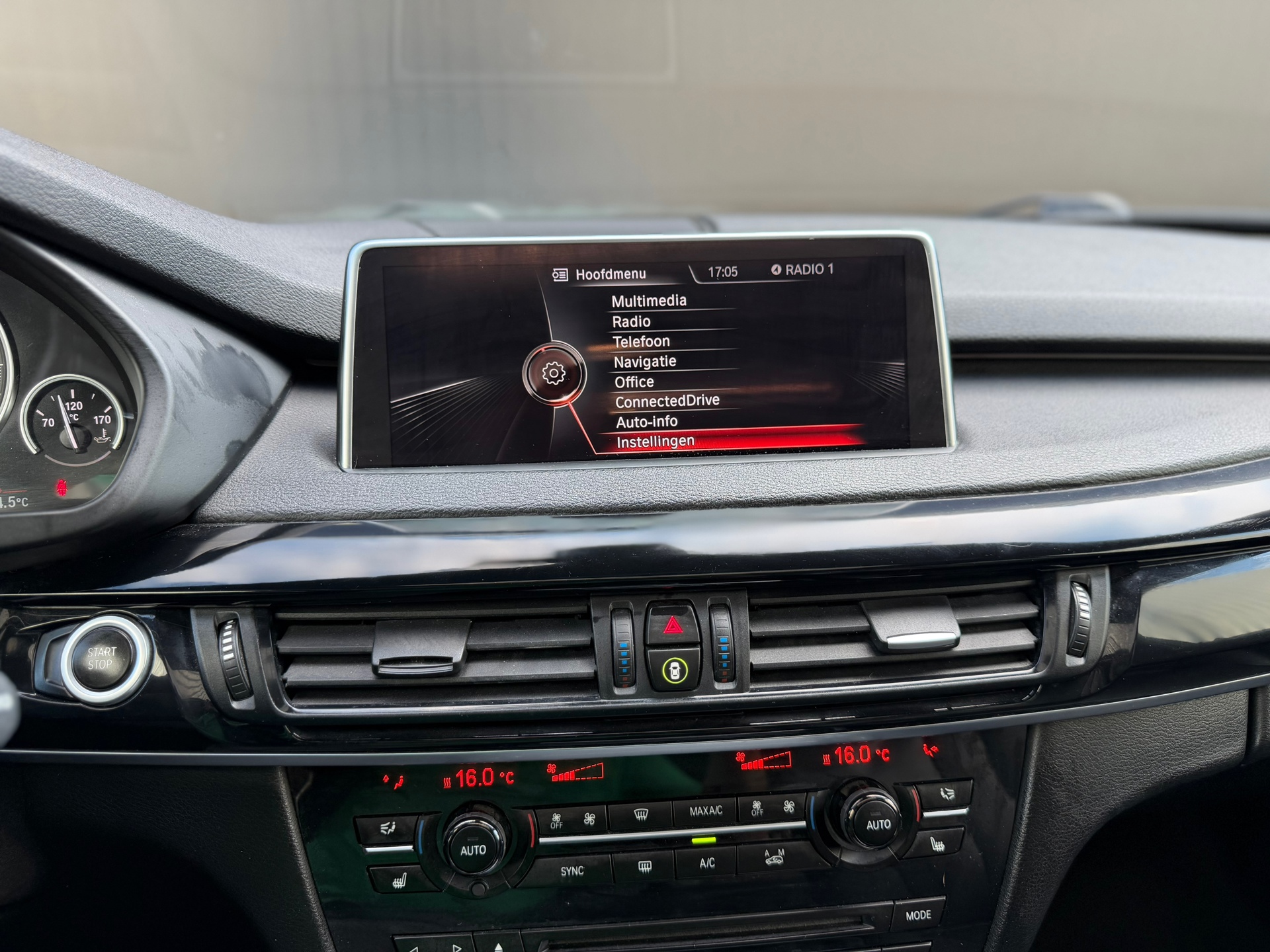 Foto van BMW X5 Xdrive40e