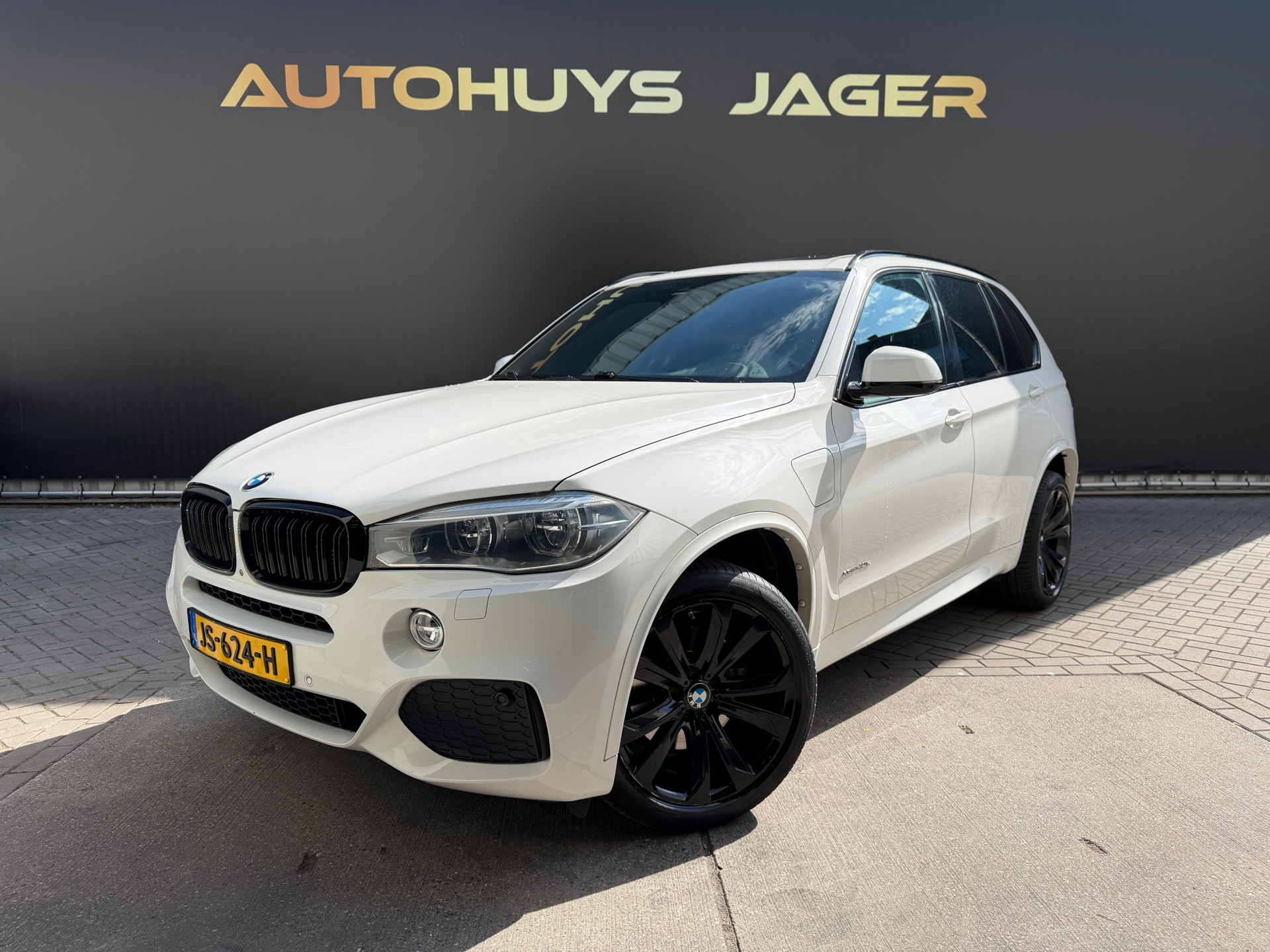 BMW X5 Xdrive40e XDrive40e Pano Hud H&K Leer Keyless 360 Memory Trekhaak Acc 2016 - voorkant