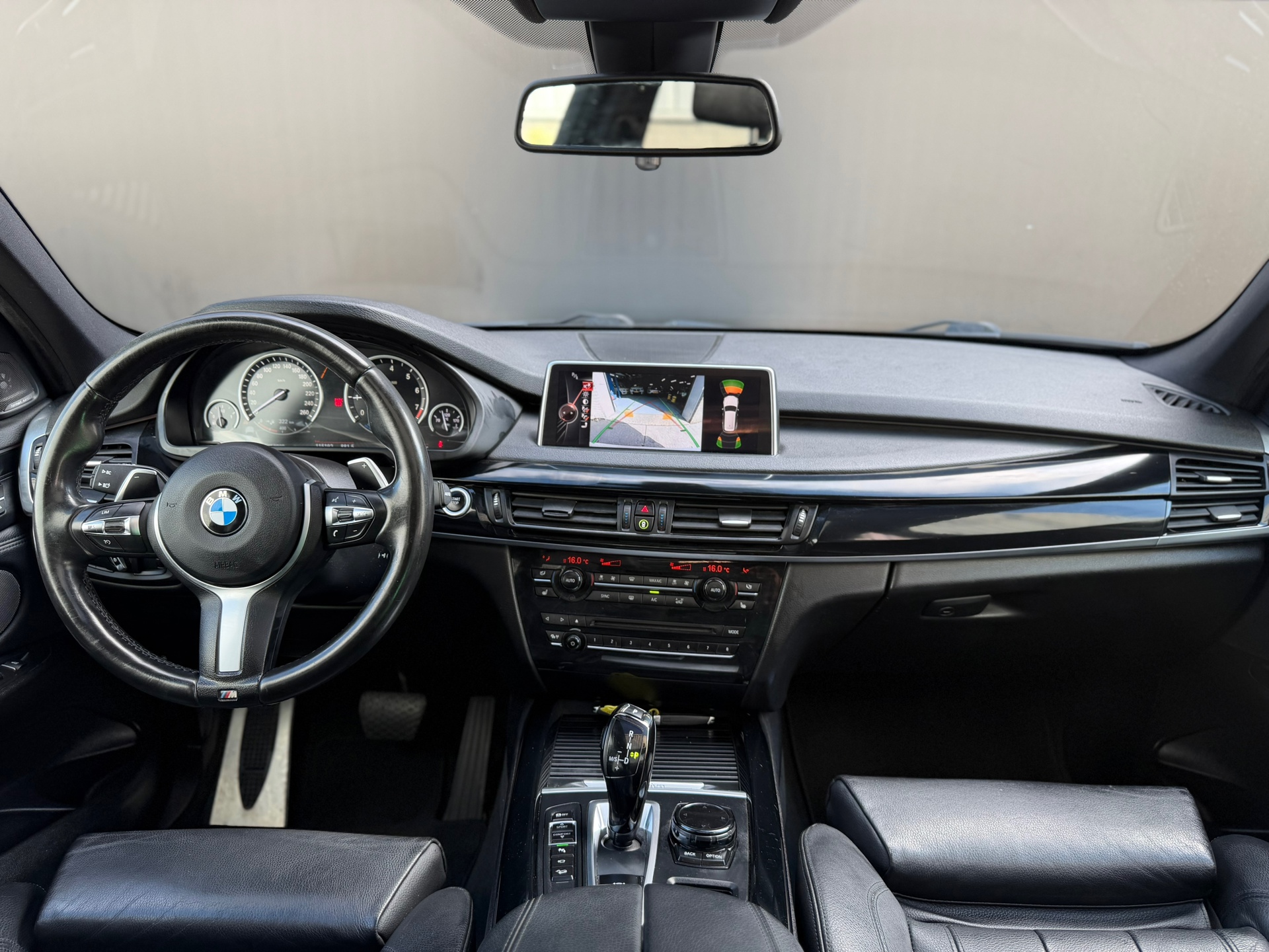 Foto van BMW X5 Xdrive40e
