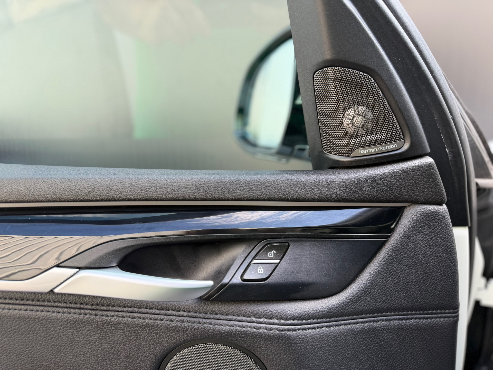 Foto van BMW X5 Xdrive40e