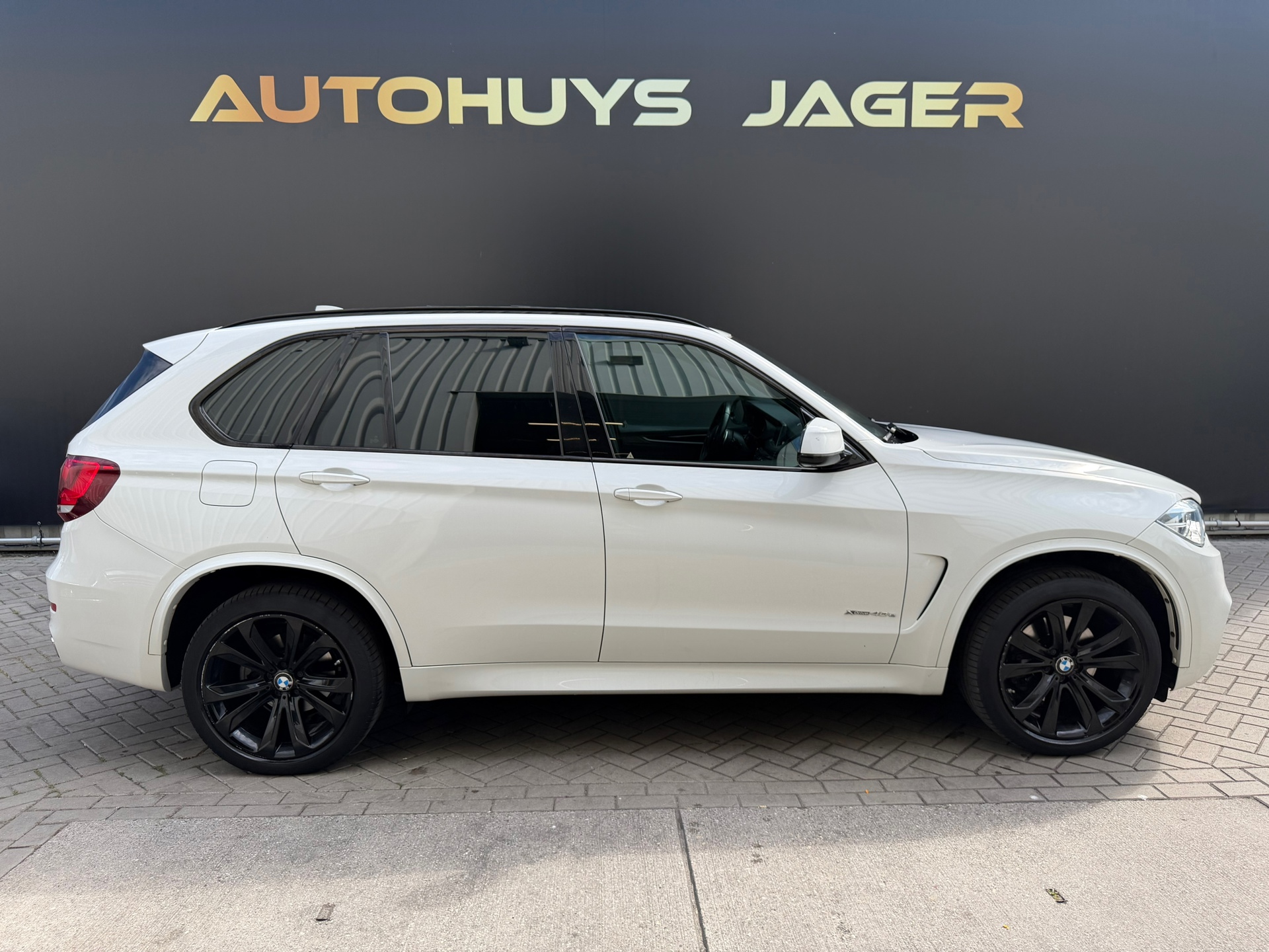 Foto van BMW X5 Xdrive40e