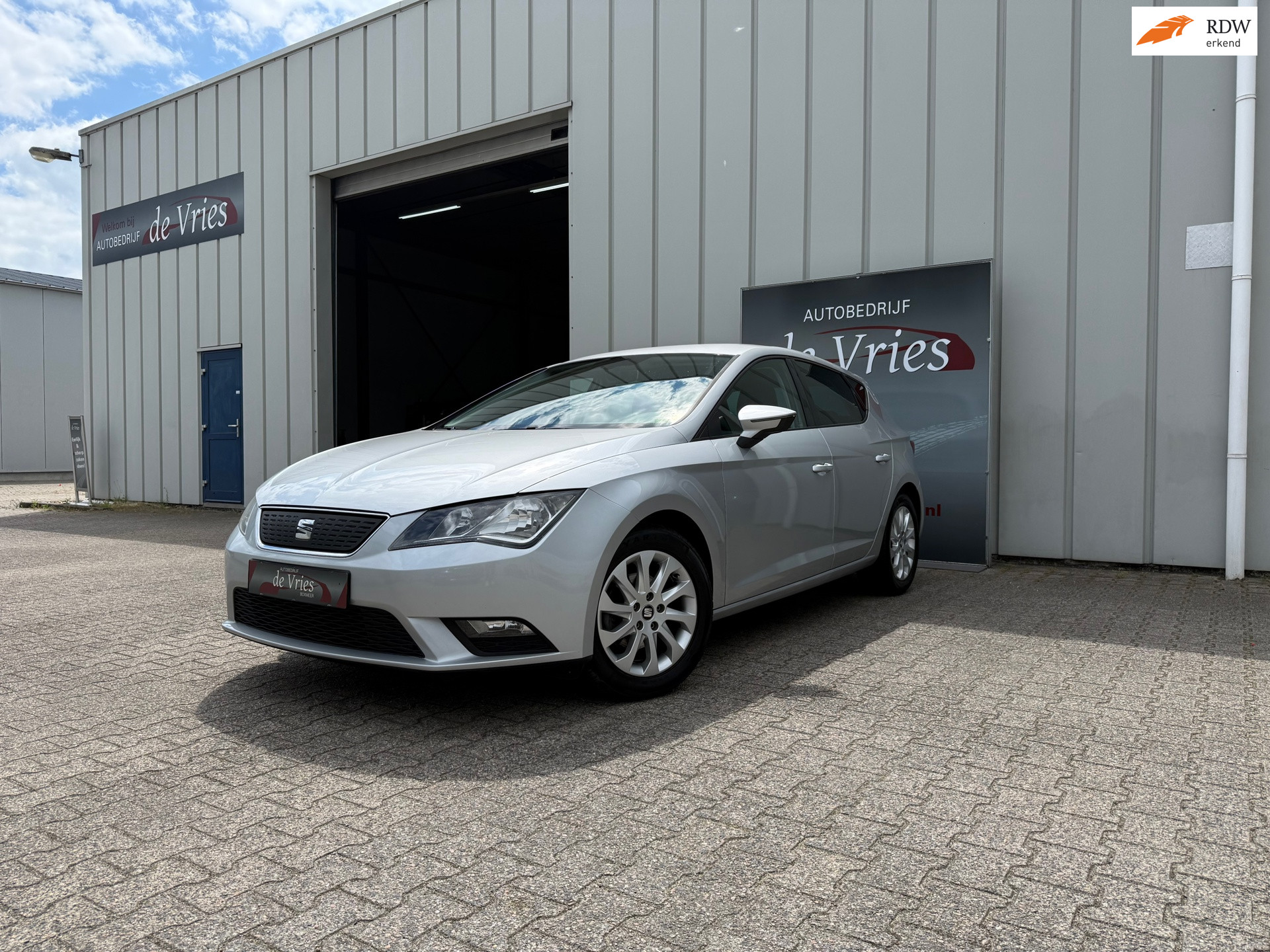 Seat Leon 1.0 EcoTSI Style / Navi / Airco / Lichtmetalen velgen16 inch / 2017 - voorkant