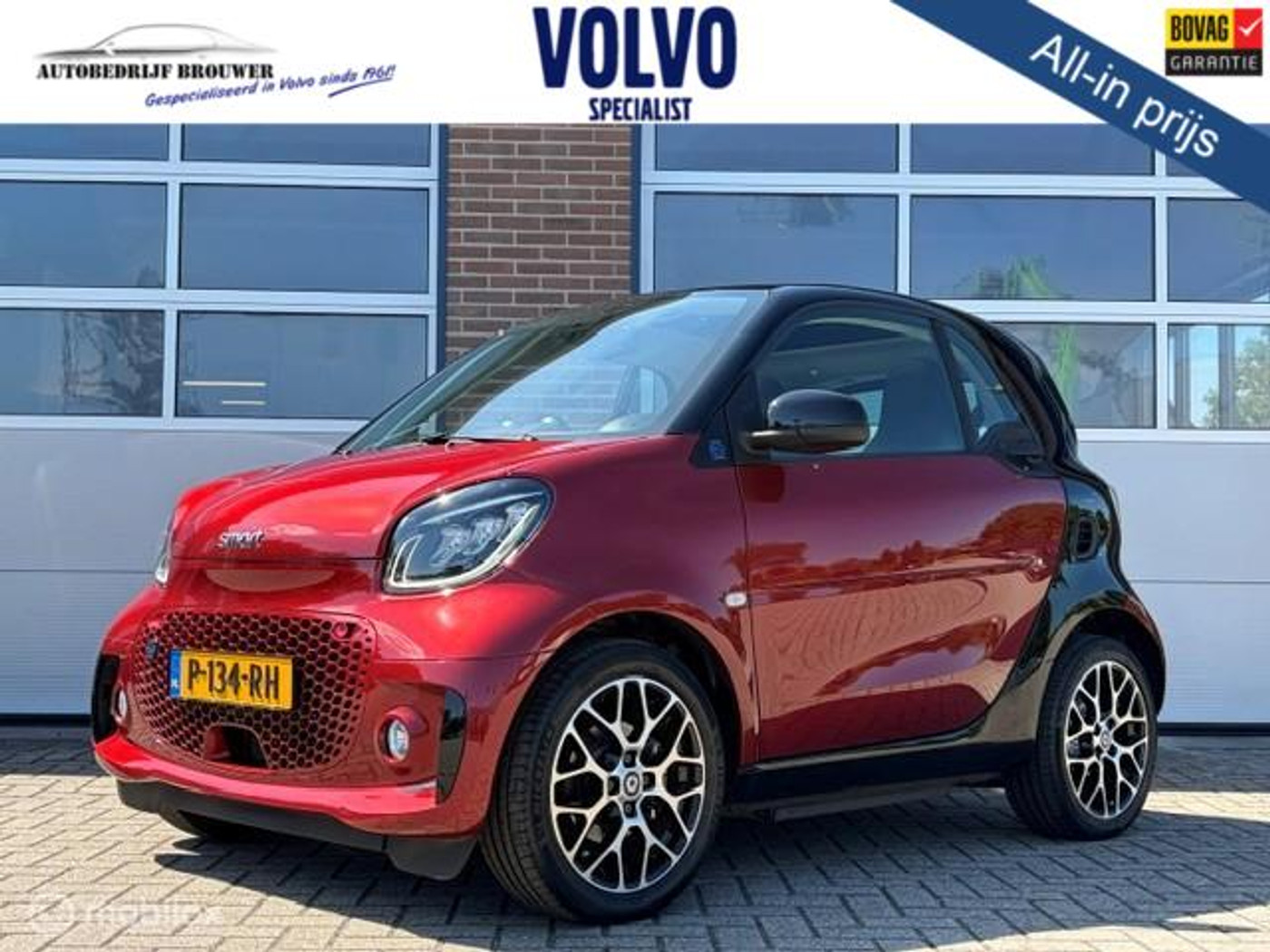 Smart Eq Fortwo Coupe EQ COMFORT PLUS 18 kWH | EXCLUSIVE PACK | PANO | CAMERA |  LEDER | 16INCH | AMBIENTE 2022 - voorkant