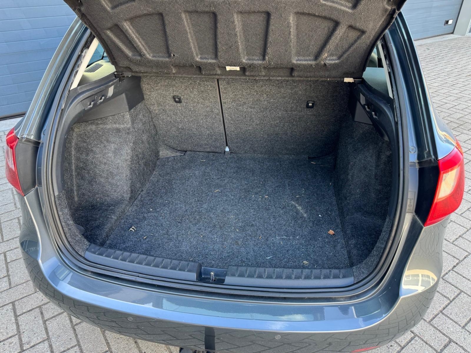 Foto van Seat Ibiza ST