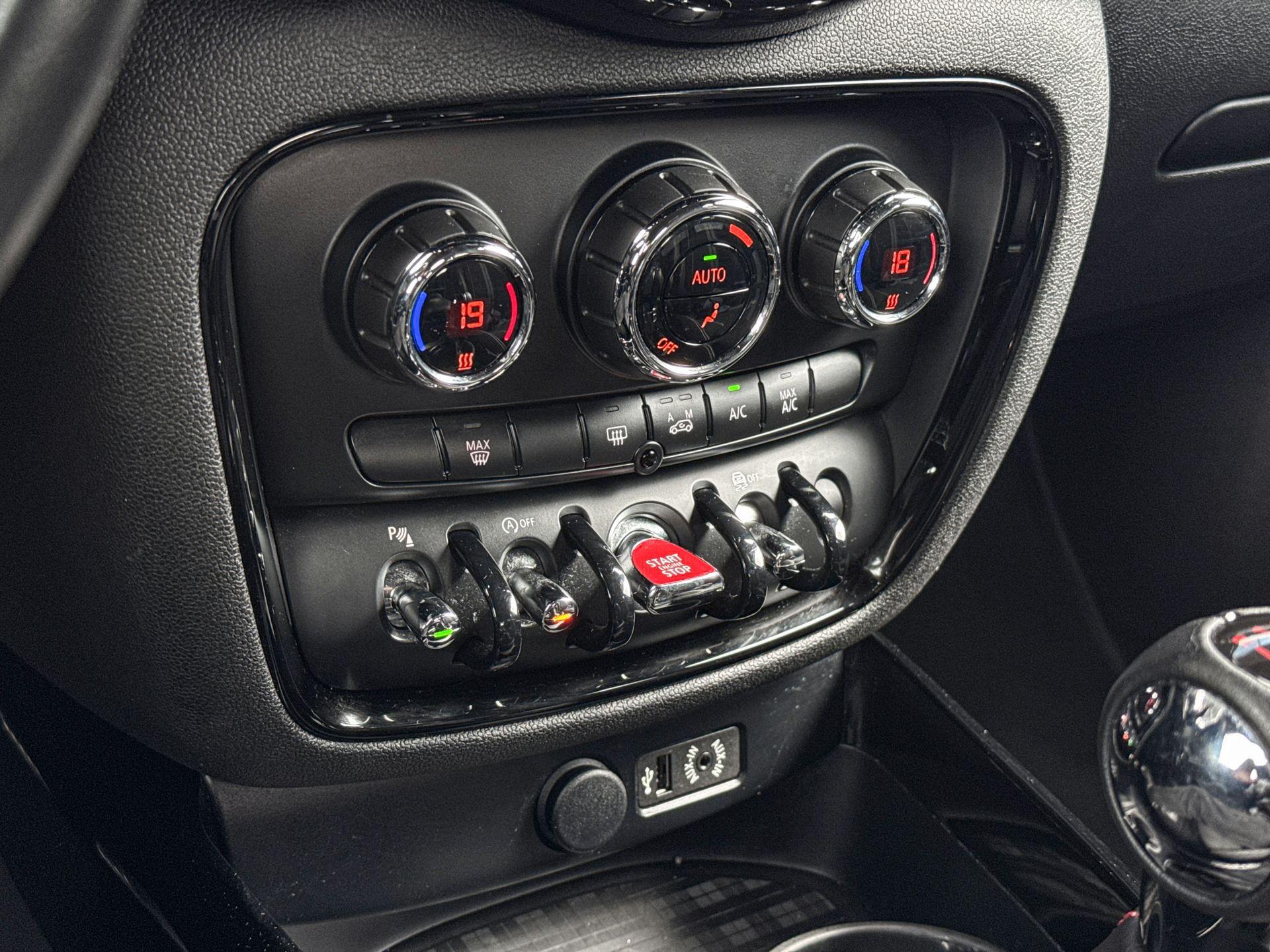 Foto van Mini Clubman Cooper