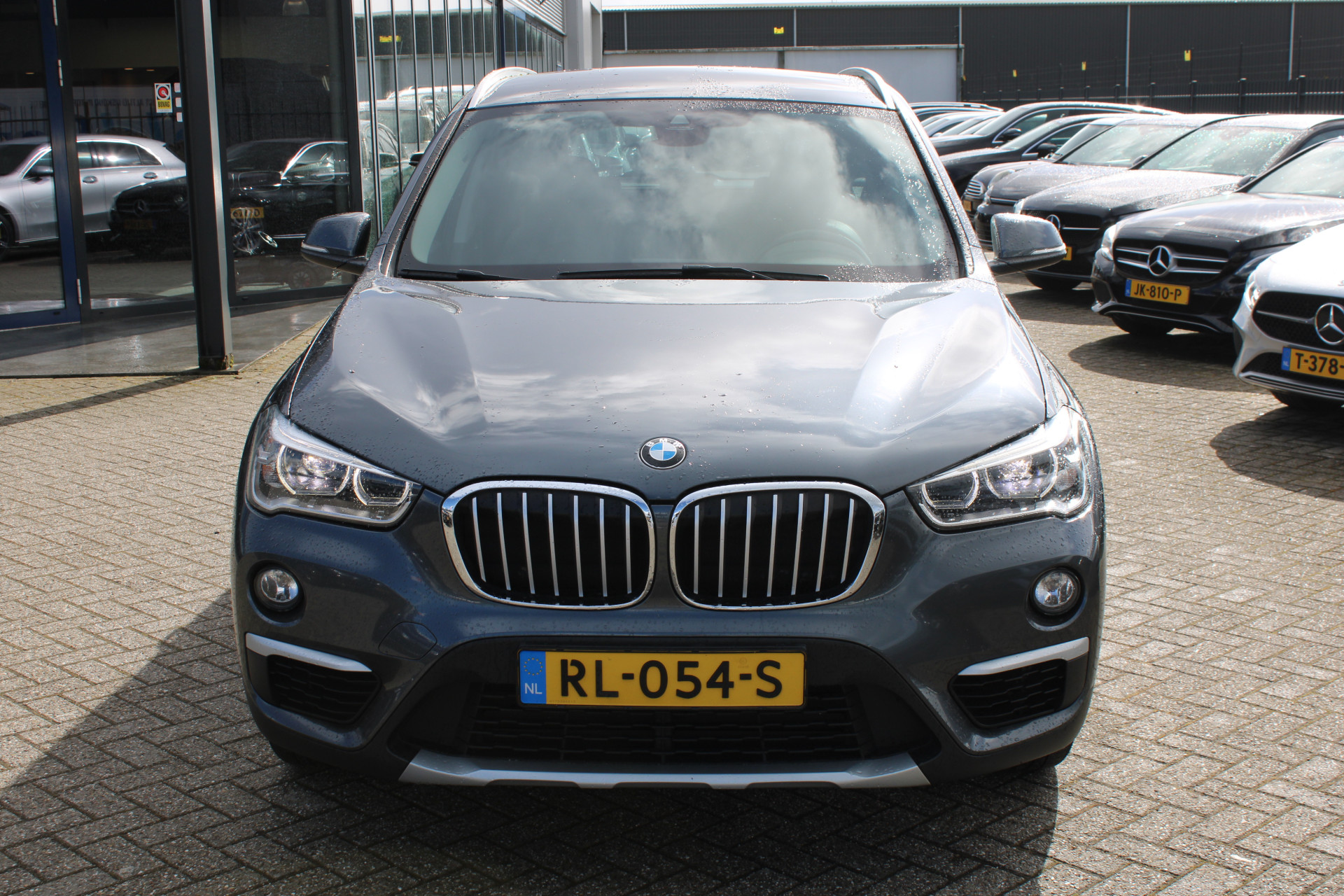 Foto van BMW X1 Sdrive18i