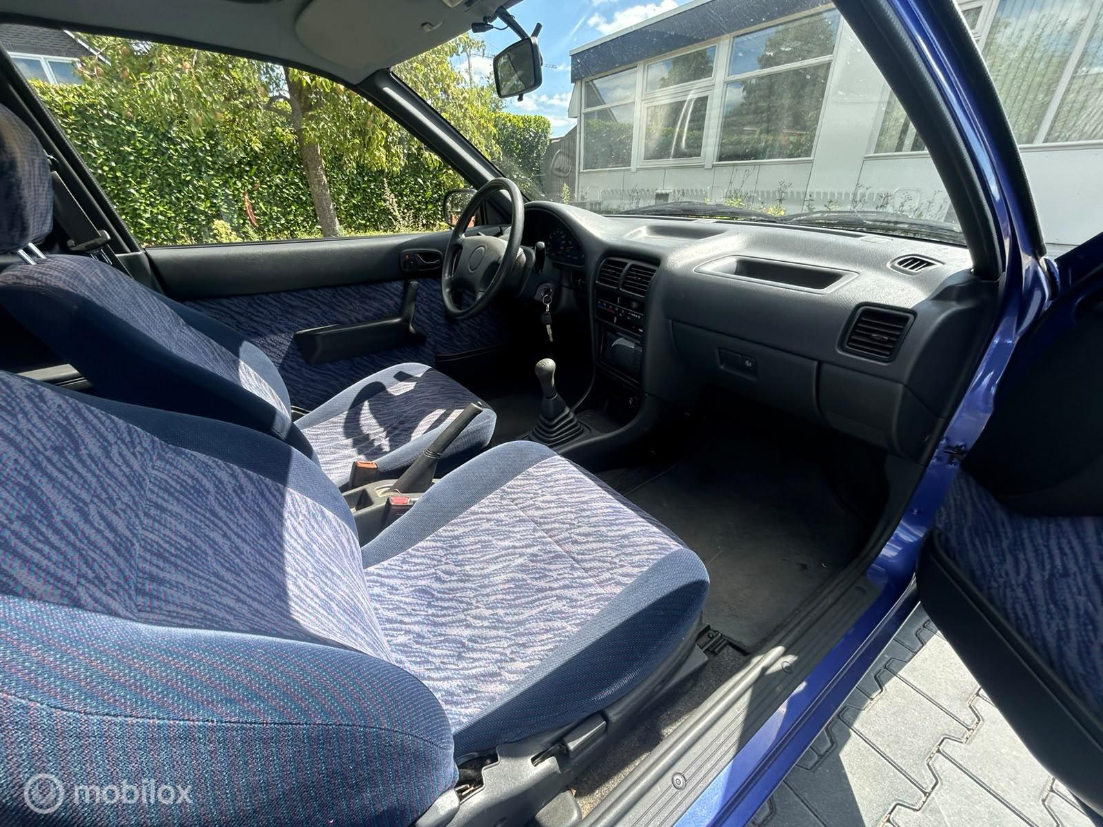 Foto van Subaru Justy