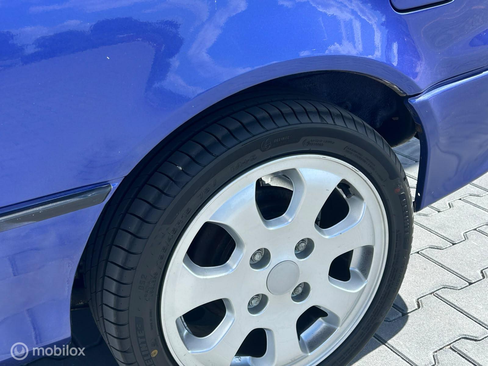 Foto van Subaru Justy