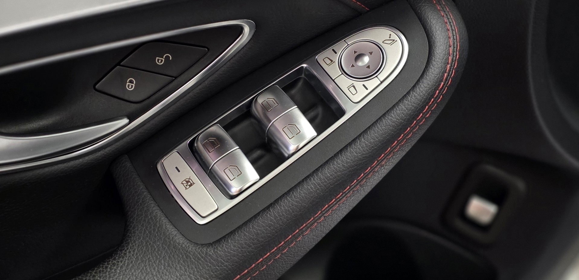Foto van Mercedes-Benz AMG C 43