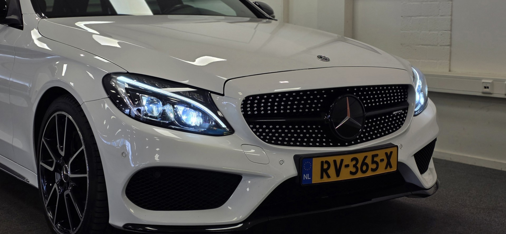 Foto van Mercedes-Benz AMG C 43