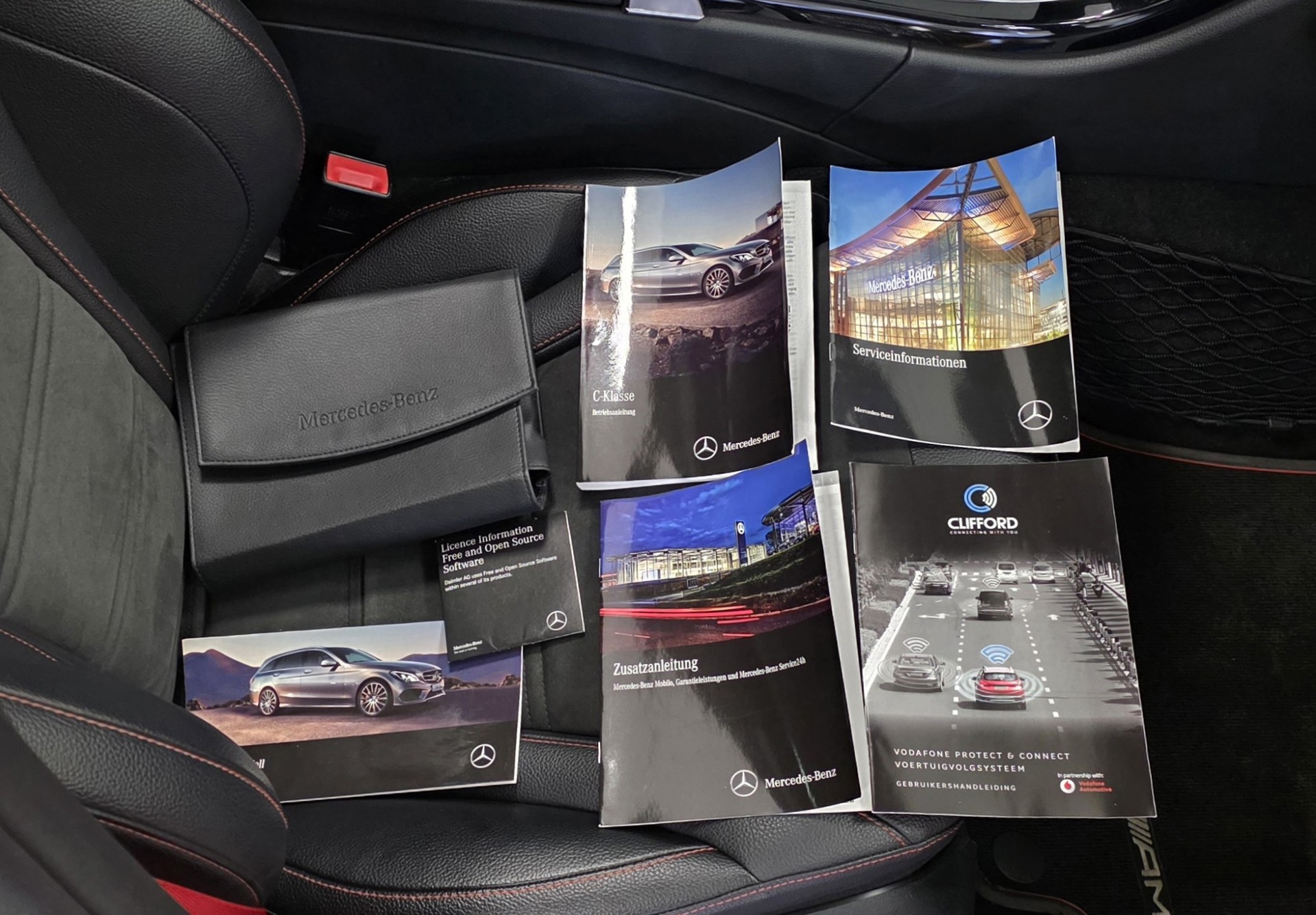 Foto van Mercedes-Benz AMG C 43