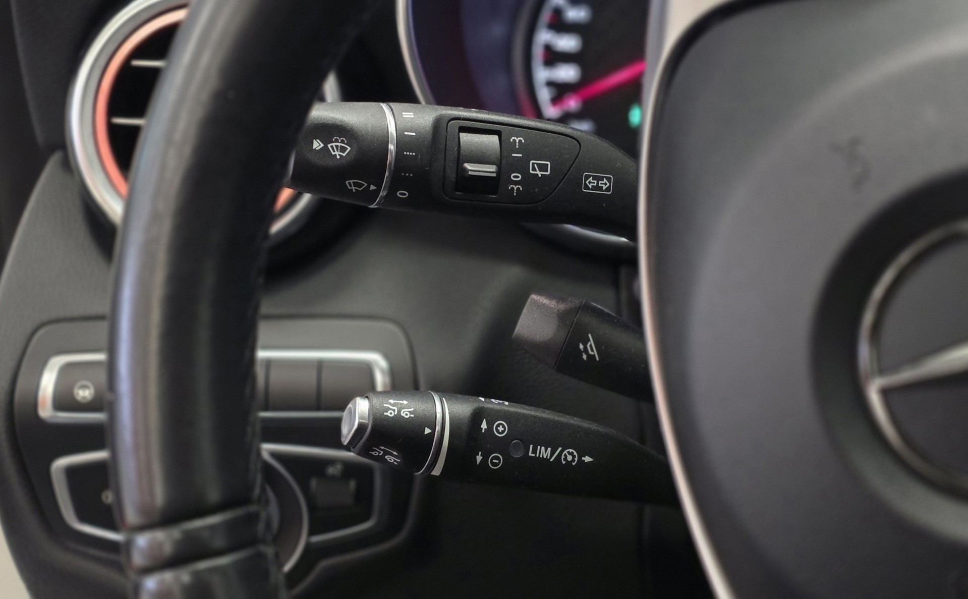 Foto van Mercedes-Benz AMG C 43