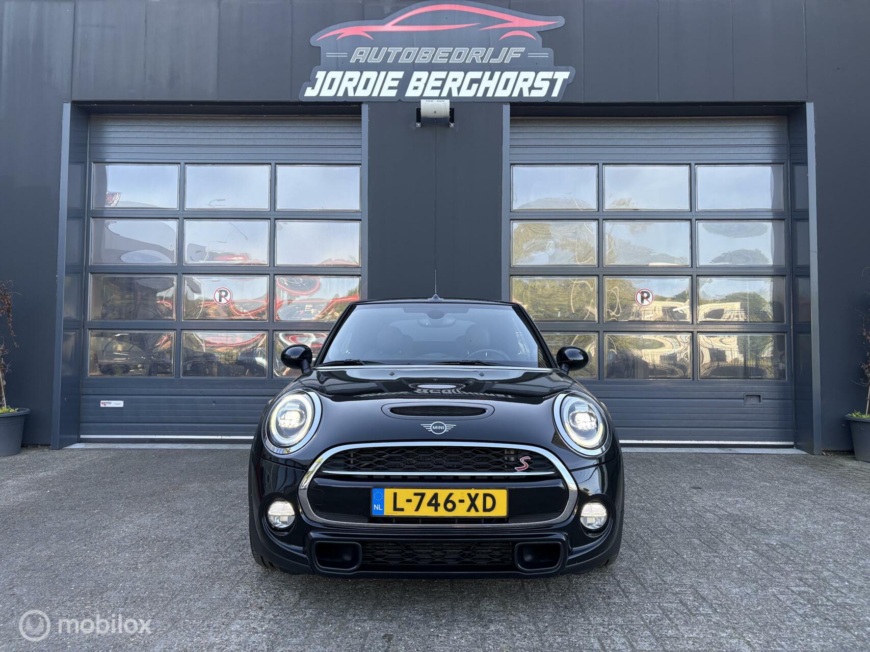Foto van Mini Cabrio