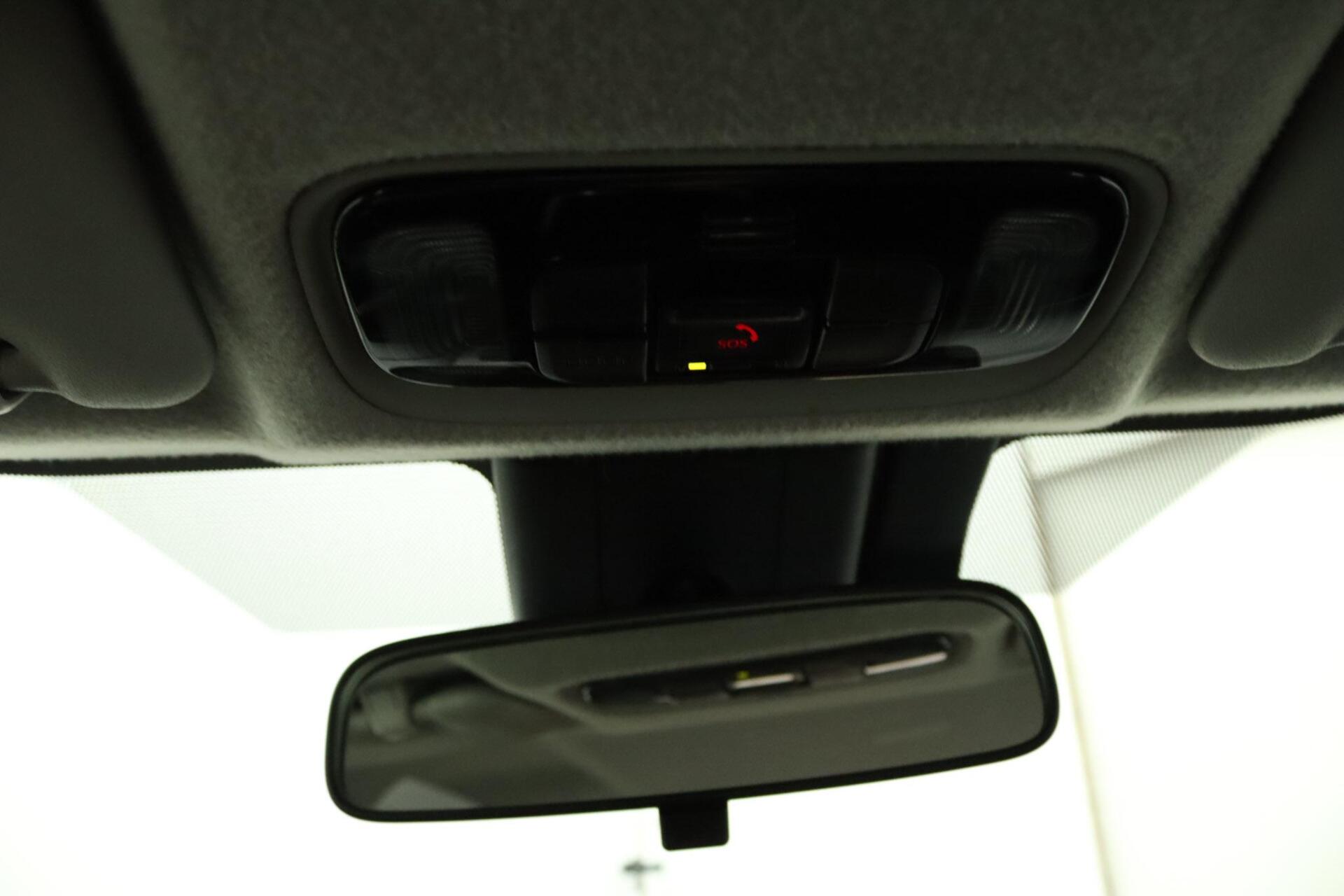Foto van Mazda Mazda2 Hybrid