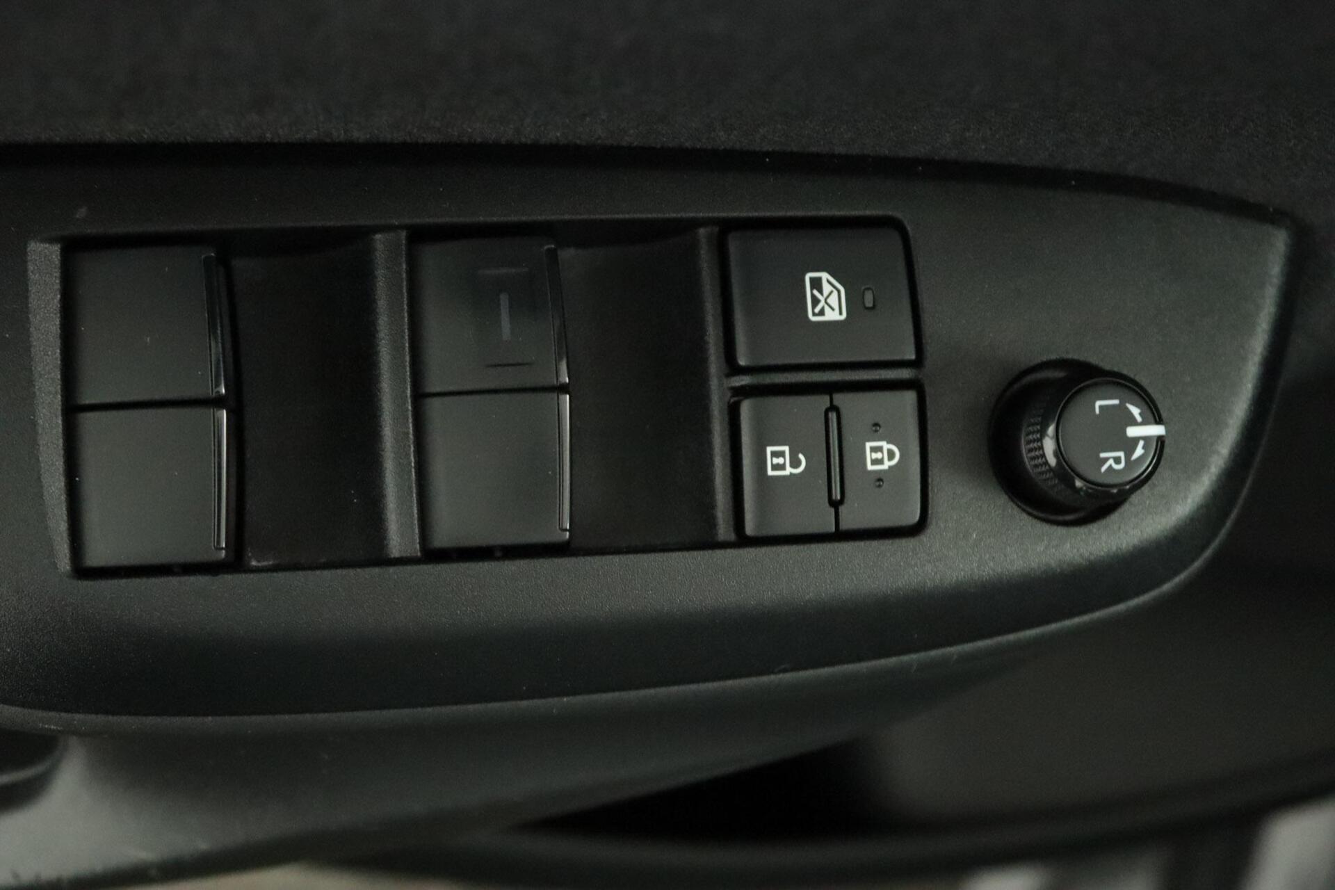 Foto van Mazda Mazda2 Hybrid