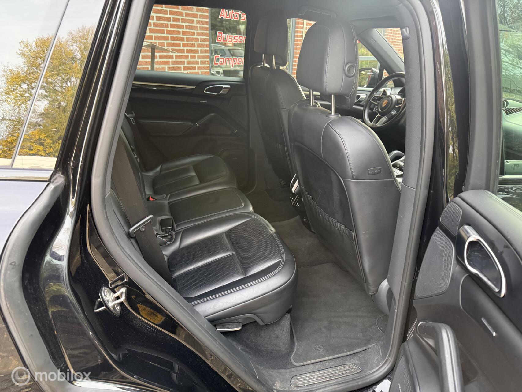 Foto van Porsche Cayenne S E-hybrid
