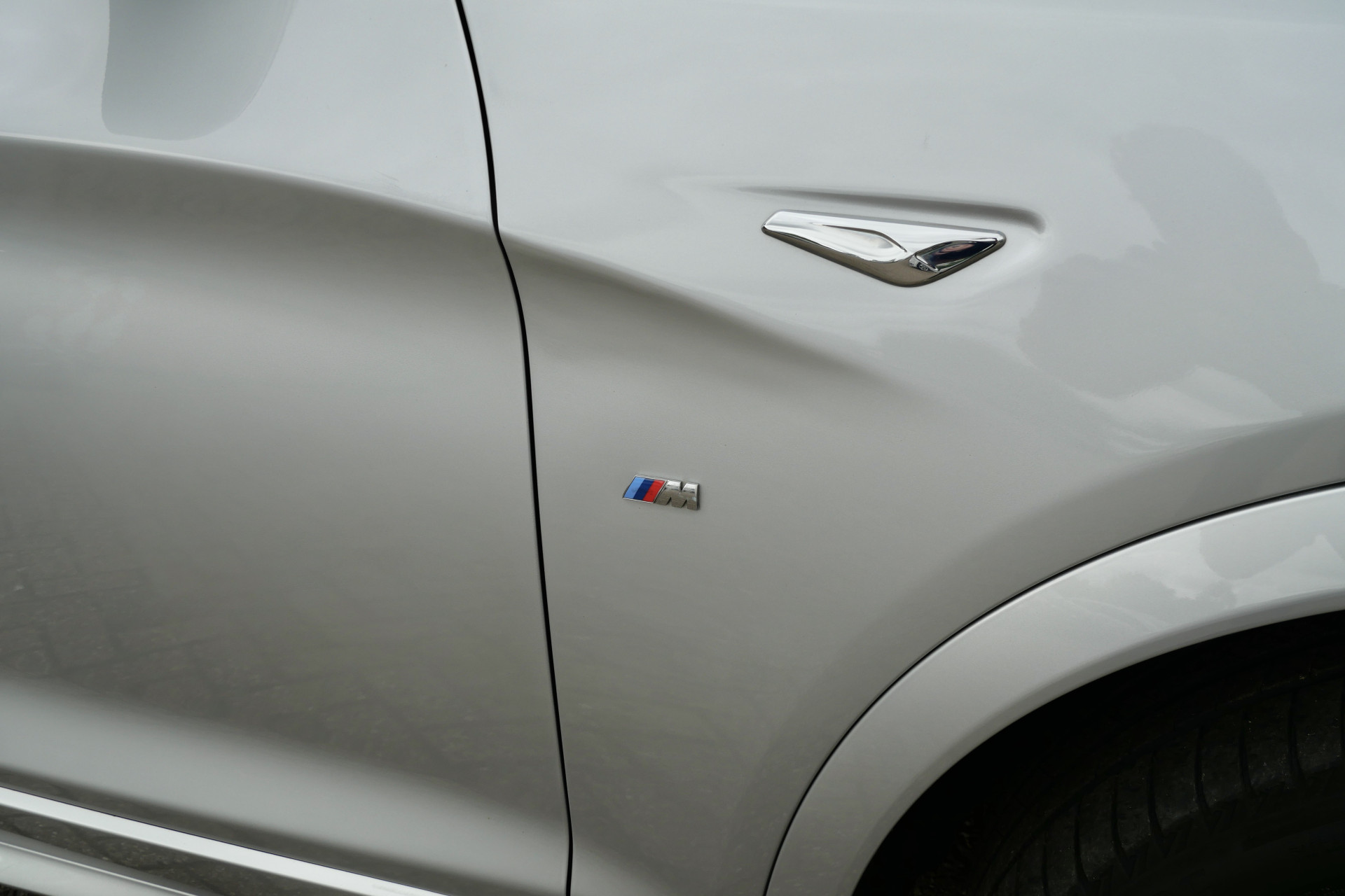 Foto van BMW X4 Xdrive20i