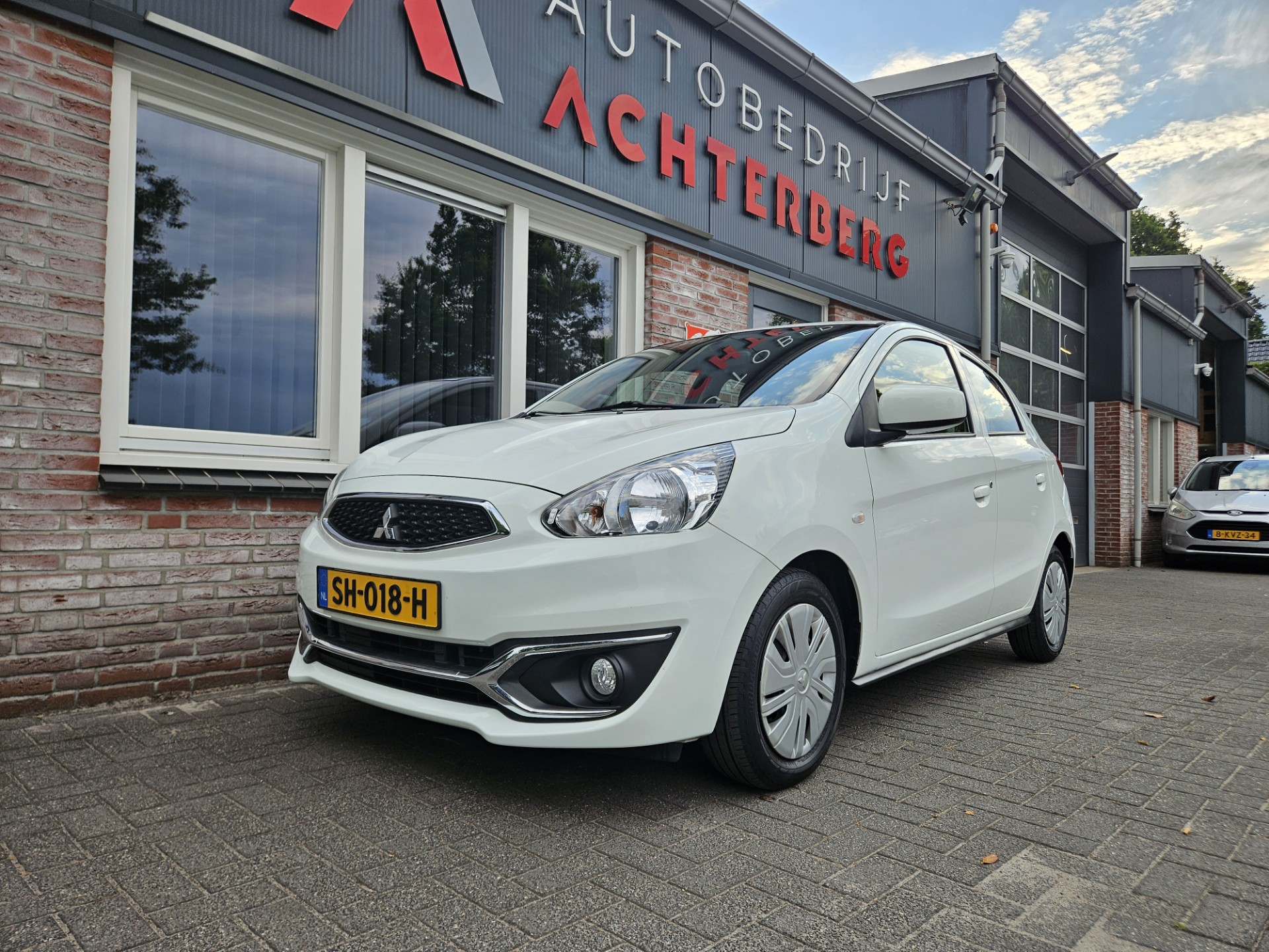 Foto van Mitsubishi Mitsubishi Space Star