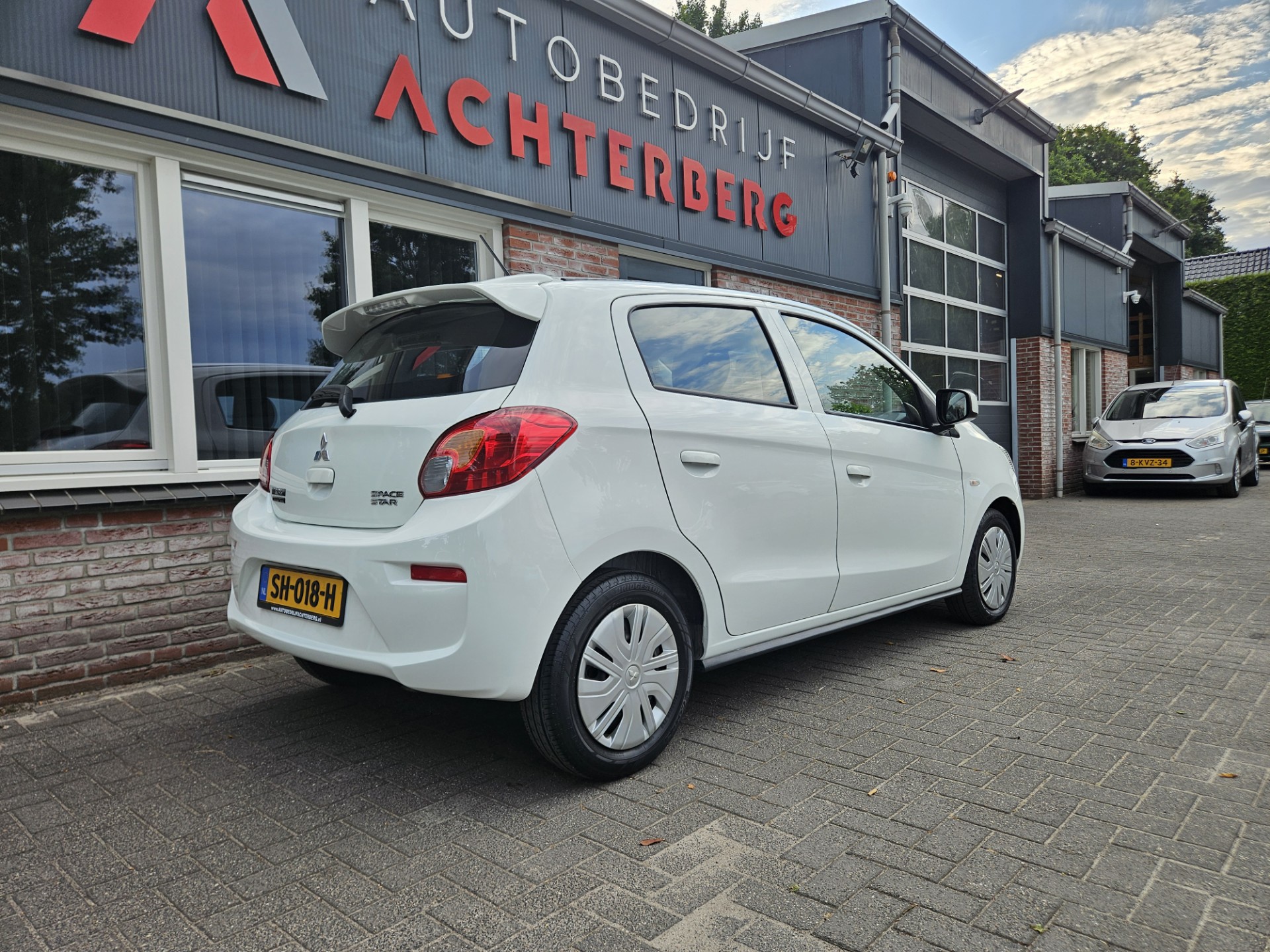 Foto van Mitsubishi Mitsubishi Space Star