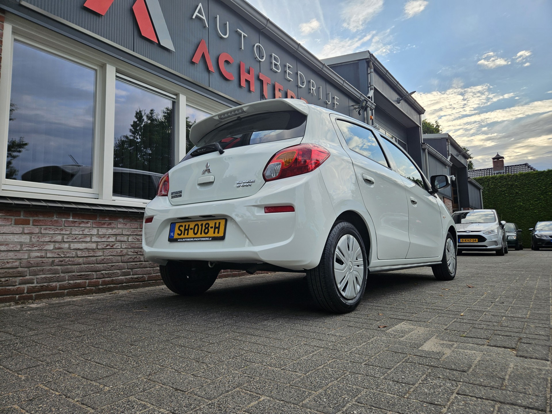 Foto van Mitsubishi Mitsubishi Space Star