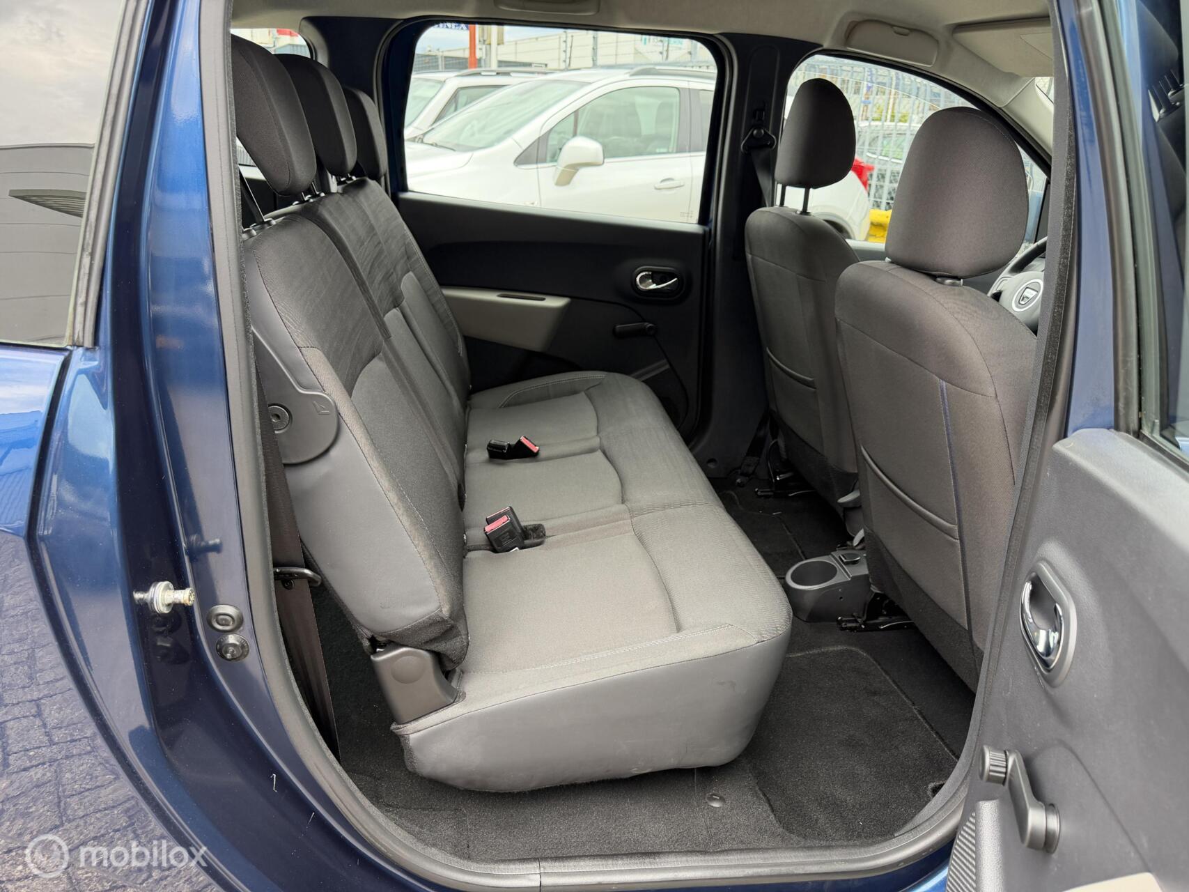 Foto van Dacia Lodgy