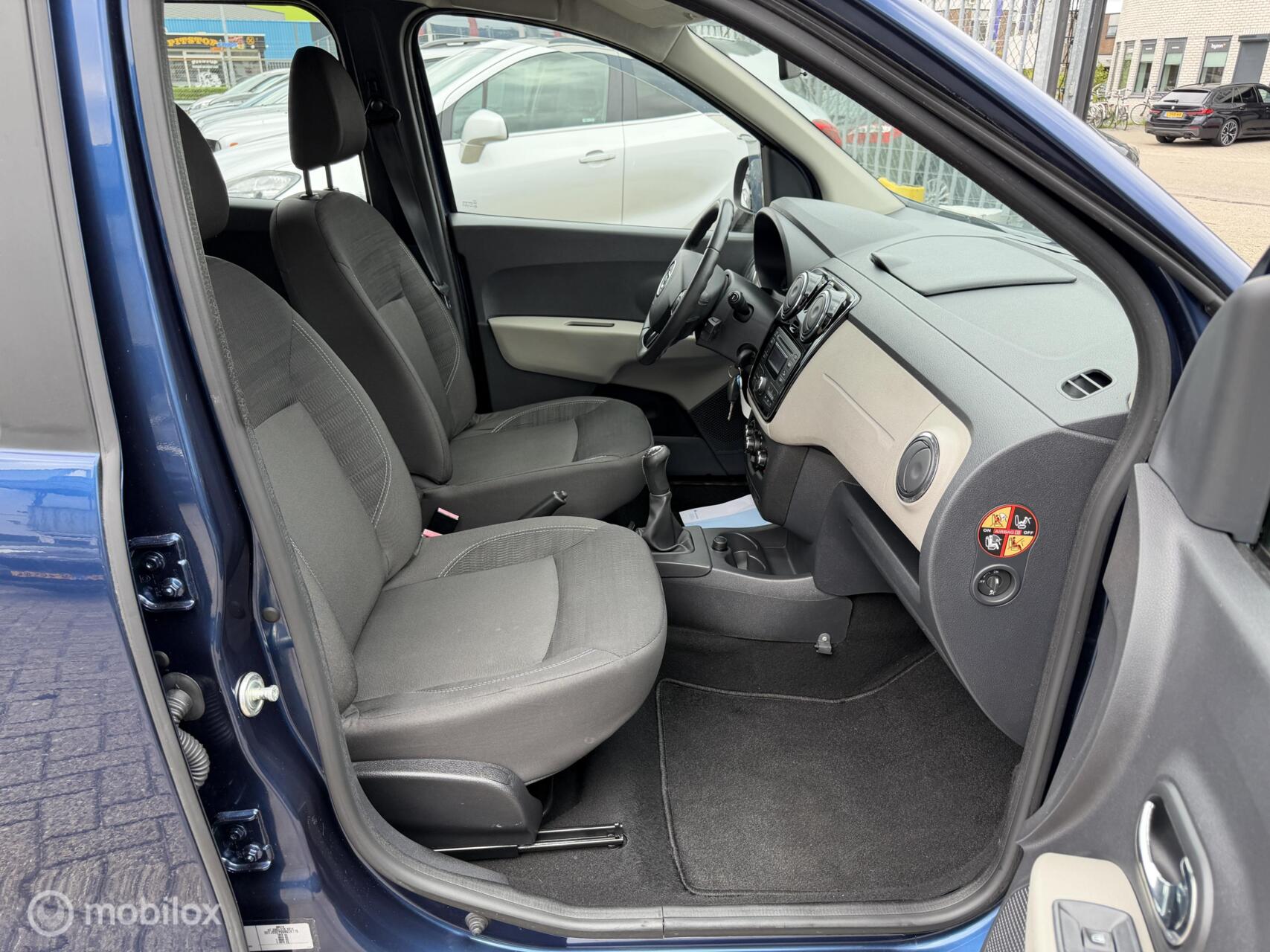 Foto van Dacia Lodgy