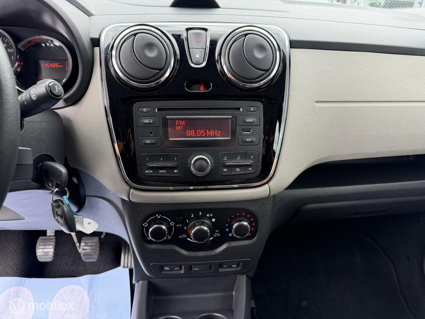 Foto van Dacia Lodgy