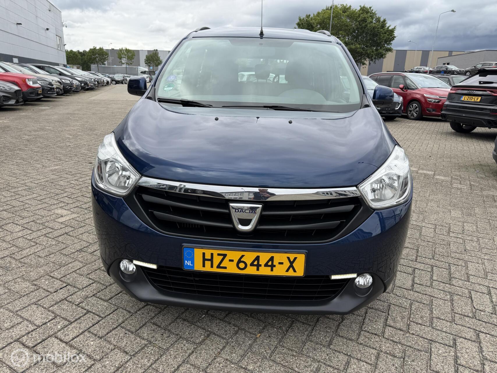Foto van Dacia Lodgy