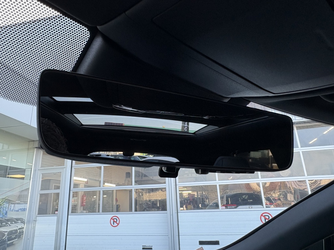 Foto van Lexus Lexus Rx500h