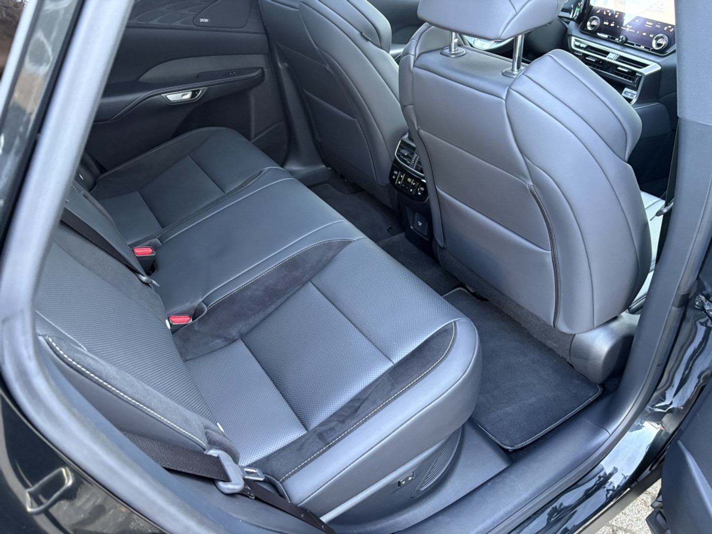 Foto van Lexus Lexus Rx500h