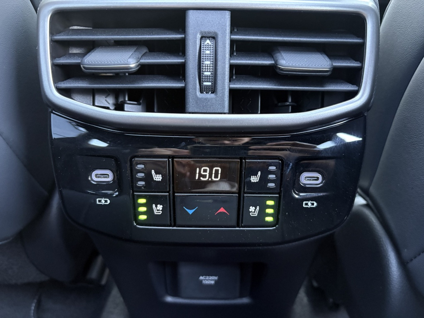 Foto van Lexus Lexus Rx500h