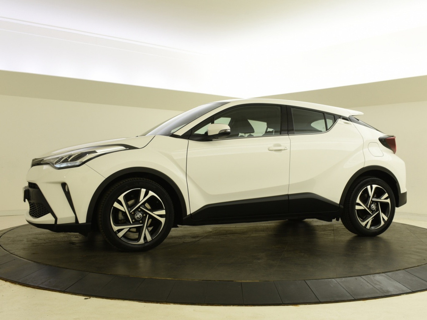 Foto van Toyota Toyota C-hr