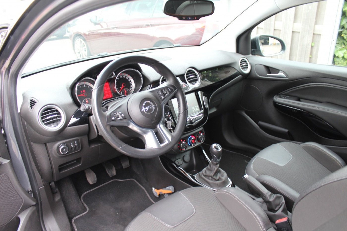 Foto van Opel Adam