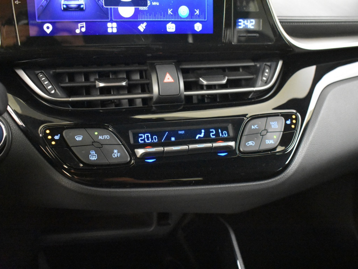 Foto van Toyota Toyota C-hr