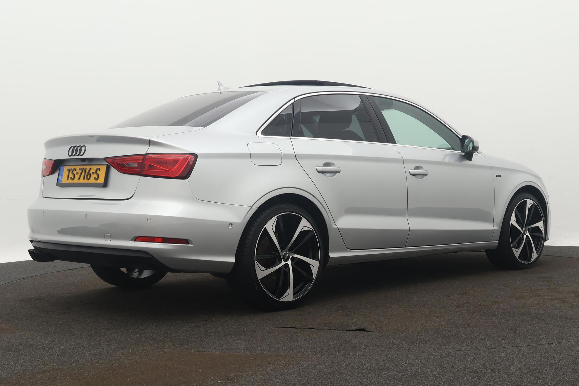 Foto van Audi A3 Limousine